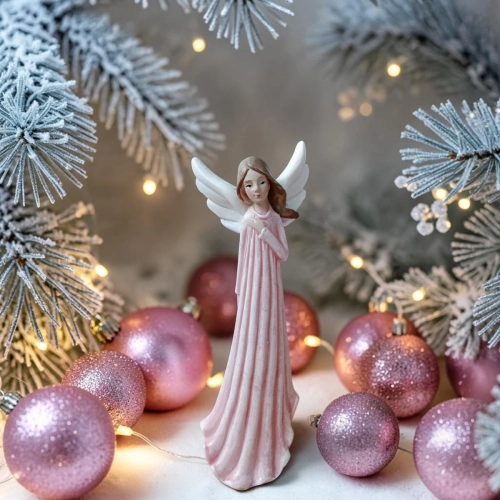 Figurka Dekoracyjna Anioł Różowy 16,5cm